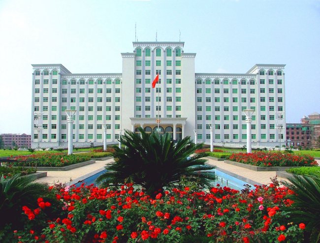 ���Ĵ�ҡ��칫��¥